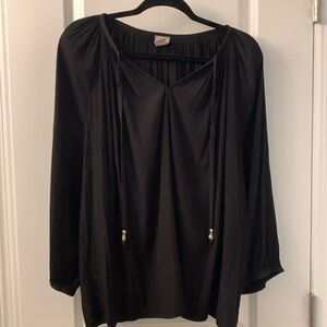 Size 4 (20) Black Chico’s blouse